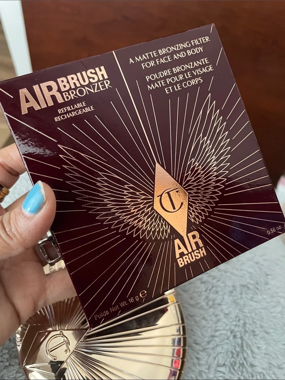Charlotte Tilbury Airbrush Powder Compact - Light Beige
